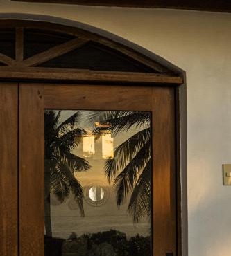 Native Villa with Pool at Kalumo Lodge