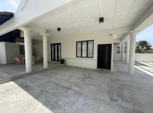 3 mins walking to East Coast Mall at JW Plus Roomstay