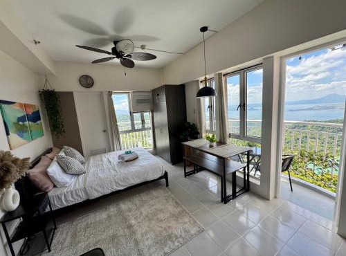 Tanaw Taal residences in Iruhin