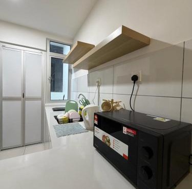 Alf's Place Staycation Mirai w Wifi Netflix in Kajang