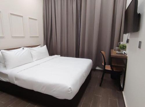 Swing & Pillows - City Top Hotel Cheras, Kuala Lumpur