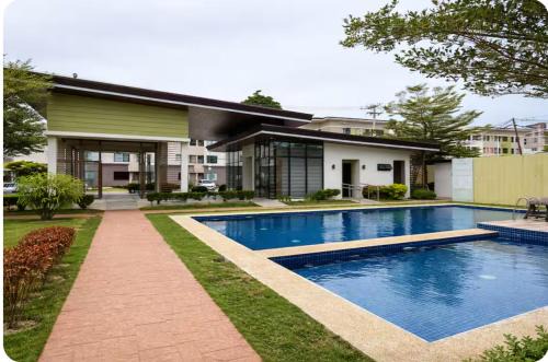 The Comfy Minimalist Stay in Mactan in Bankal
