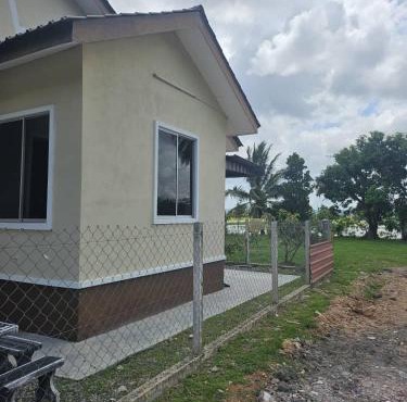 D'Shazly Homestay Village in Arau
