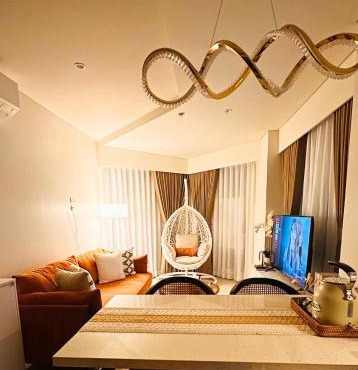 Resort Living 1BR Corner Apartment with Balcony