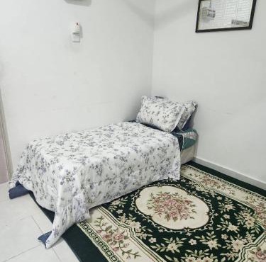 Spacious Family Homestay Near Airport & Beach
