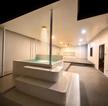 DOS Unica Hija Hometel by TahZora in Valencia