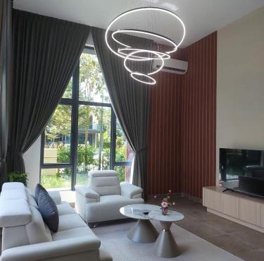 The Fringe Luxe Villa at Forestcity
