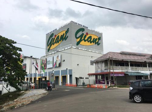 Grand Business Hotel in Jertih