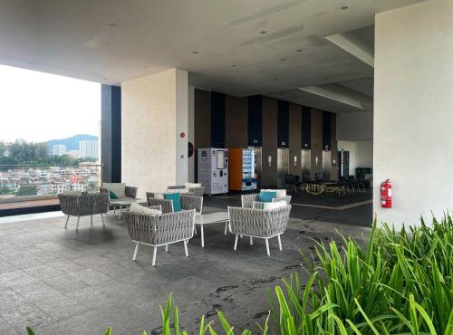 Le Cozy Cabin - 2B2R SeaCity View Infinity Pool in George Town