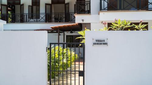 Villa 6 - Private Pool Villa near Cenang by WOW Holiday Homes in Pantai Cenang