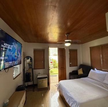 Villa with Beachfront Access in Lalauigan