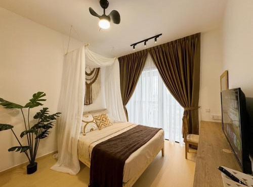 Skytrees Bukit Indah by HCK Dualkey-Unit 2Pax 4Pax