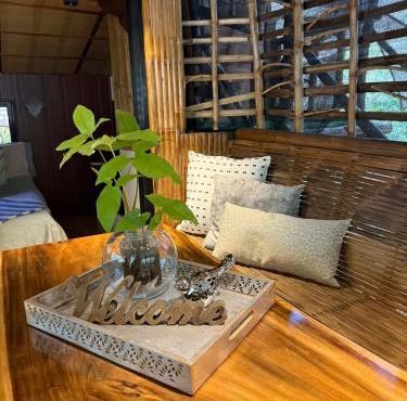 Hangin at Agos Resort in Nasugbu