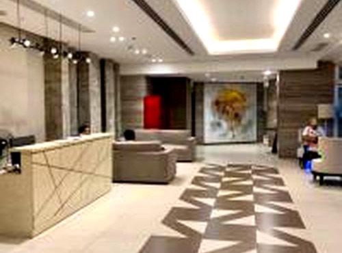 3BR Pioneer Condo, Boni Edsa MRT linked, with netflix2