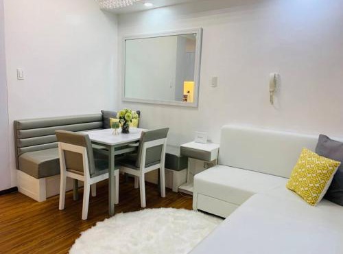 DLC Place - Splendido Taal Tower 1 Tagaytay in Laurel