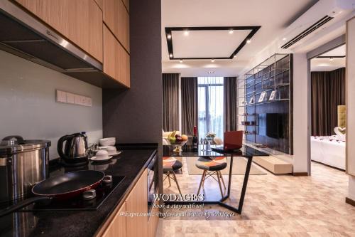 Expressionz Suites, 300mbps Wifi, near KLCC, IJN by Wodages