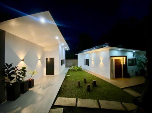 Unica Hija Hometel by TahZora in Valencia