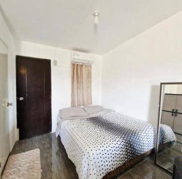 Cozy Studio with Queen Bed in Malaybalay City