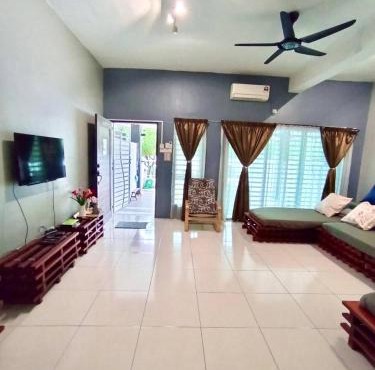 Animation Homes I Meru Raya IPOH I by Grab A Stay l 16pax max