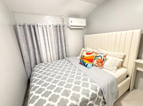 2 Bedroom Townhouse with Netflix Near Toril Bago Ulas Parking Instructions in Photos