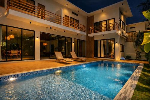 Dono Pool Villa & Spa in Dauis