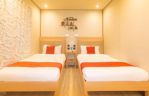 RedDoorz Plus @ AS Fortuna Cebu