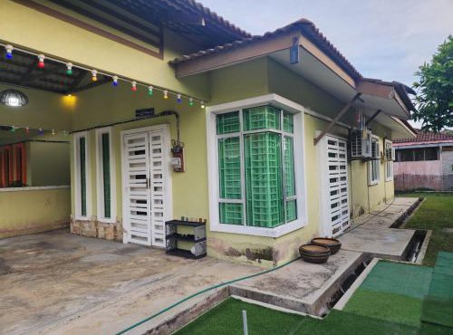 HOMESTAY RIZQI - MUS LIM Only in Air Molek