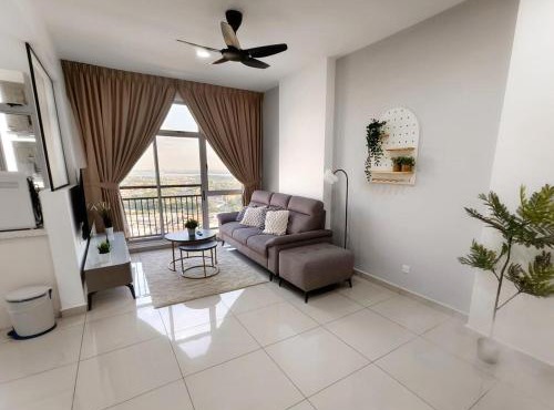 Classic Seaview Seri Alam 5min to Regency & Pasir Gudang Hospital, 6pax Offer 20 Rebate for 3day Stay, Free Netflix Coway Filter 1 Carpark