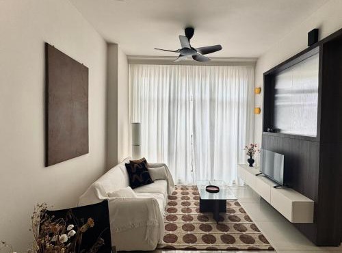 Cosy Comfort Suite 3BR at Midas Seri Alam