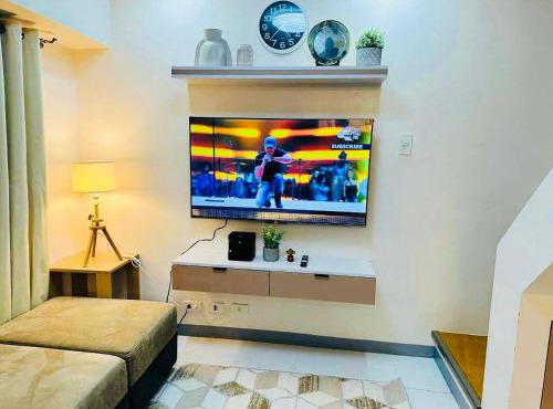 Cylos Place in Manila