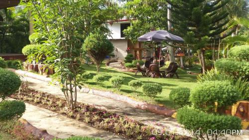 Paraiso Cave & Restaurant & Resort in San Francisco