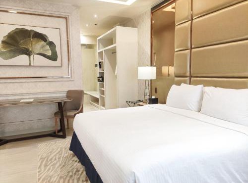 The Monarch Hotel in Calasiao