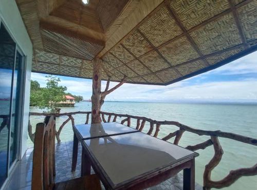 RedDoorz Plus @ Costa Roca Balamban in Cebu City