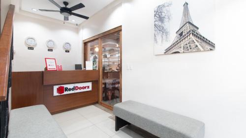RedDoorz Plus @ Diola Villamonte Bacolod