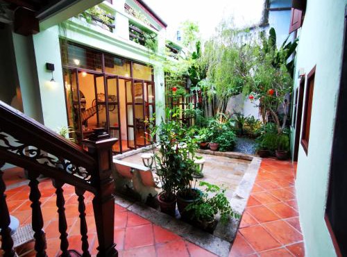 East Indies Mansion