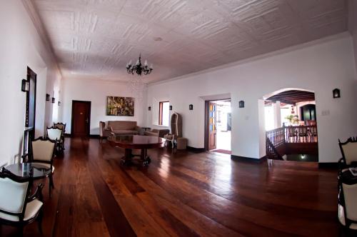 Vigan Plaza Hotel in Vigan